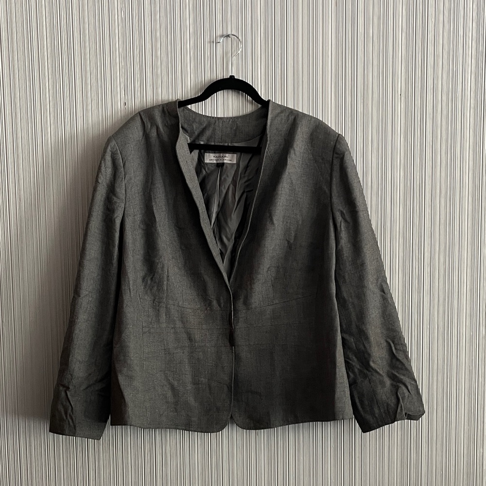 Tahari Gray Blazer